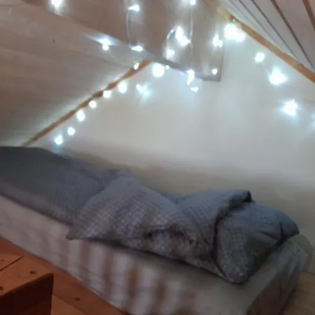 Spacious Family Friendly With A Cozy Loft And Big Garden *